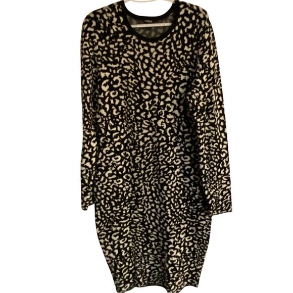 Express Leopard Print Sweater Dress Womens Size L Heavy Knit Black White - Picture 3 of 7
